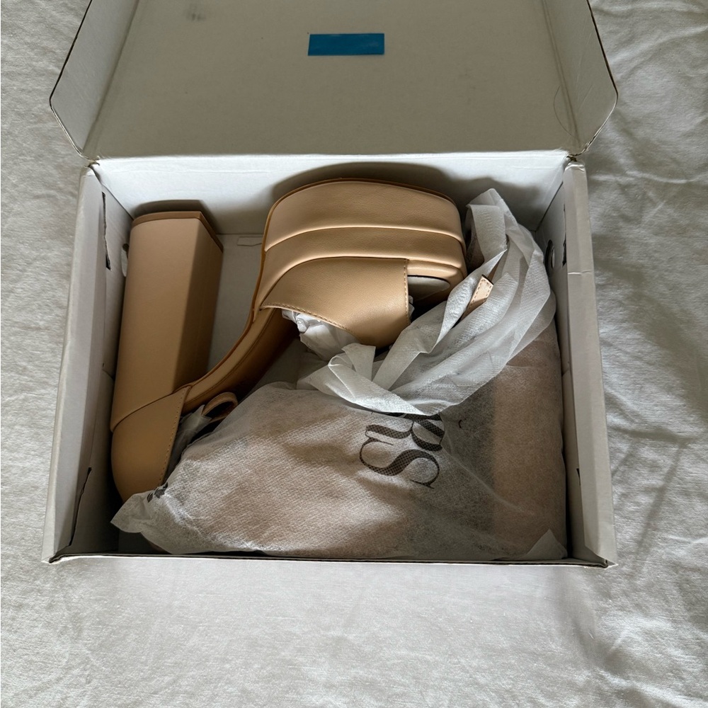 Dream Paris - Tan Platform Heels